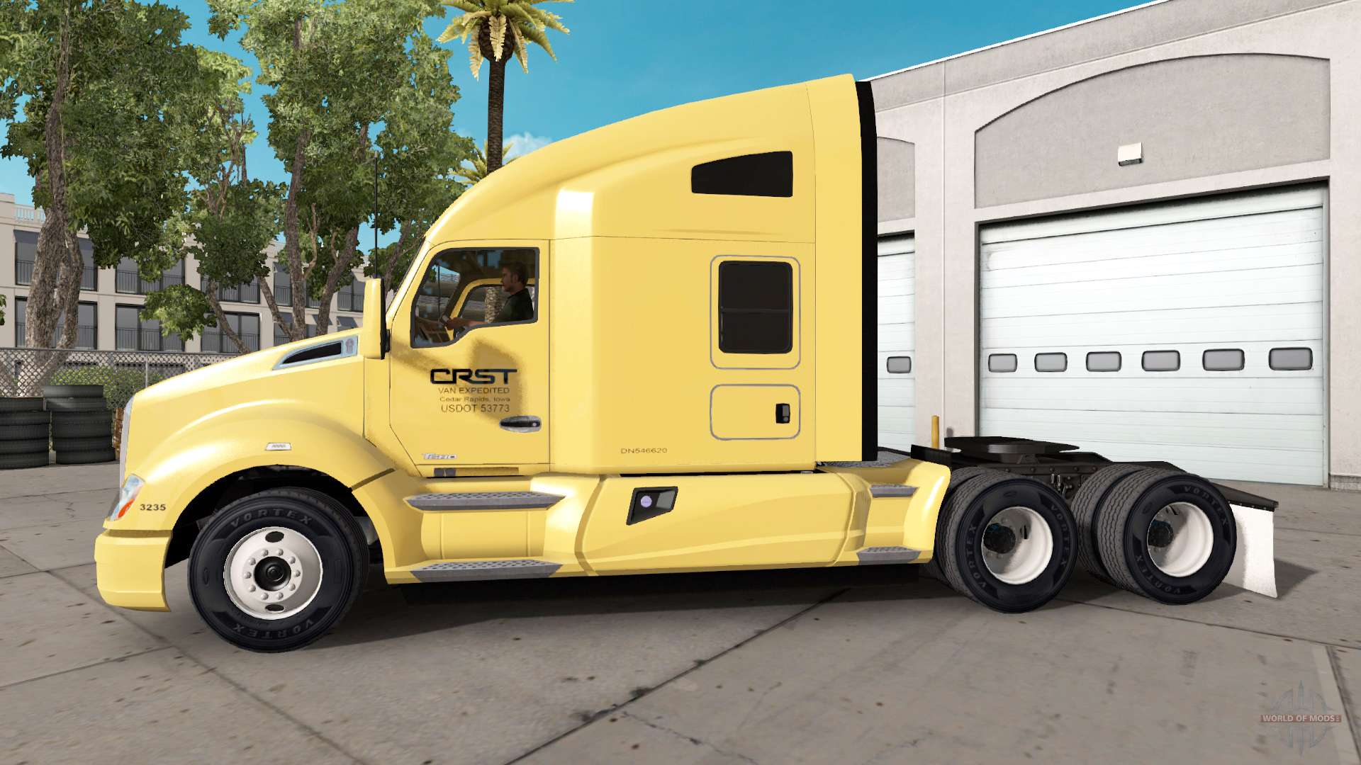 What are some features of CRST expedited trucking?